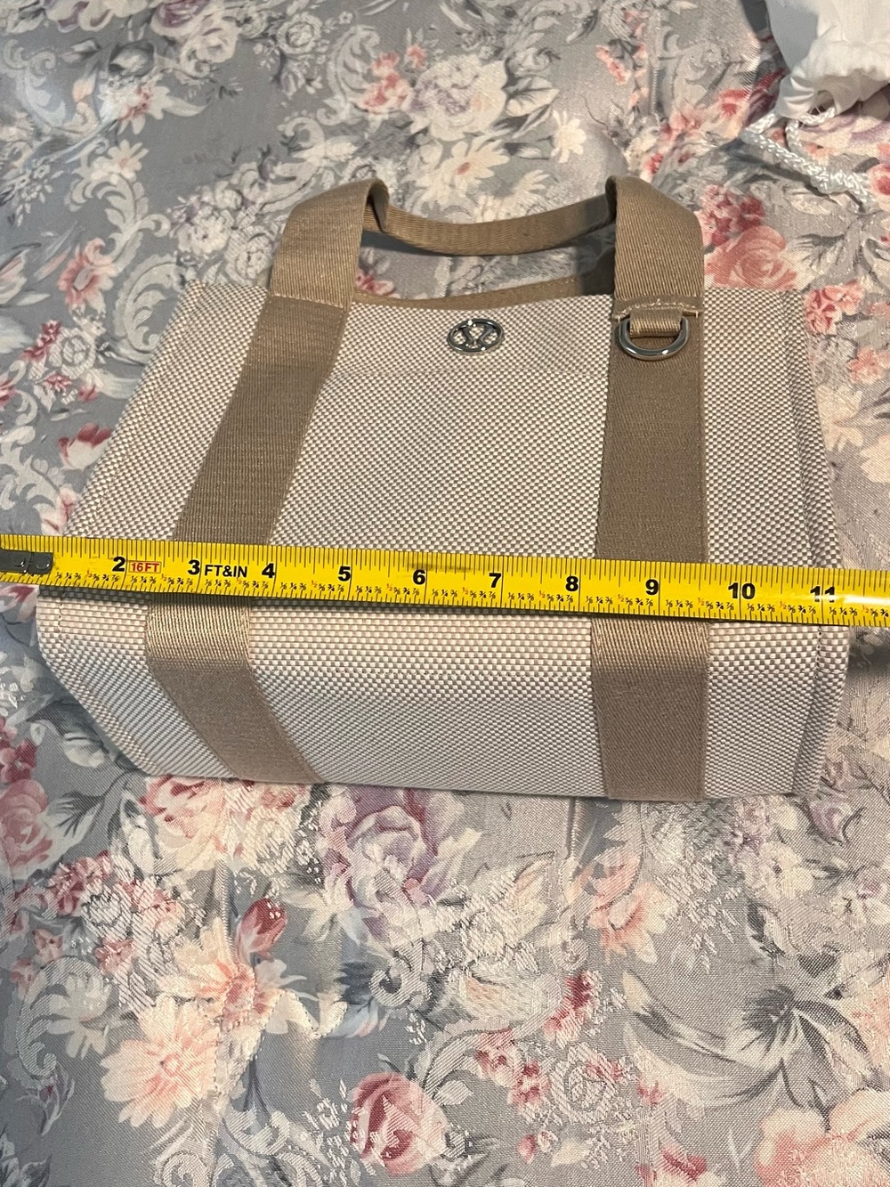 lululemon athletica Two-Tone Canvas Tote - Picture 5 of 6